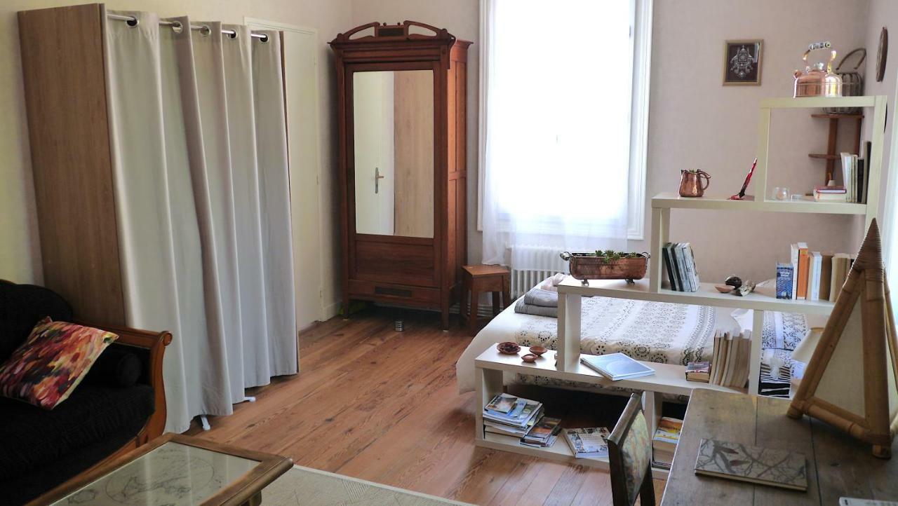 Joli Appartement Vue Sur L'Eglise Périgueux Buitenkant foto